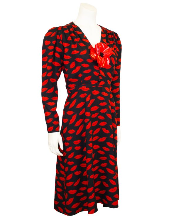 Black and Red Lip Dress with Original Flower From 1971 For Discount